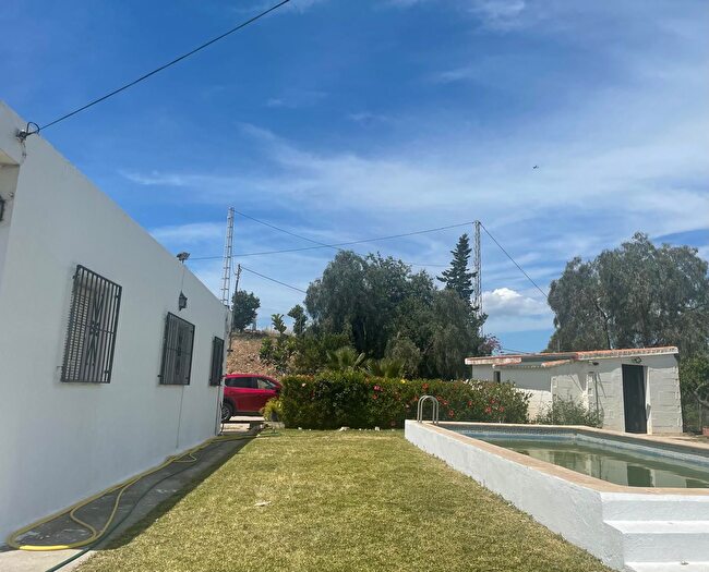 Casas en venta y pisos alquiler - 1