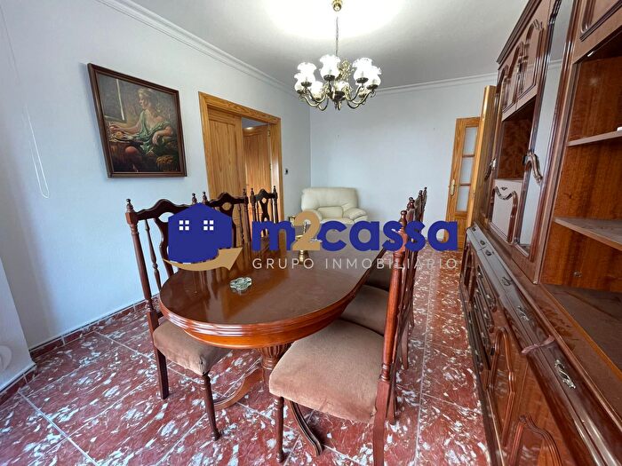 Casas en venta y pisos alquiler - 3