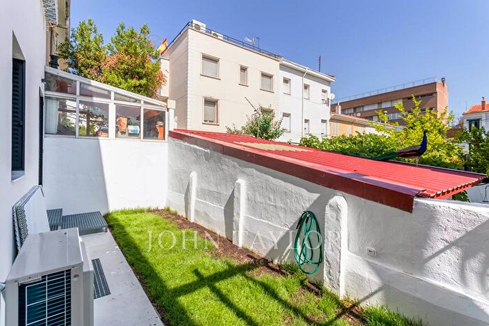 Casas en venta y pisos alquiler - 3