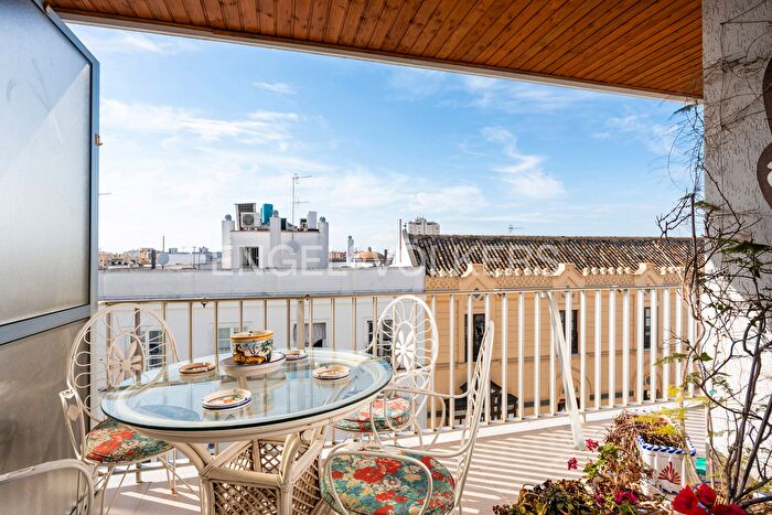 Casas en venta y pisos alquiler - 1