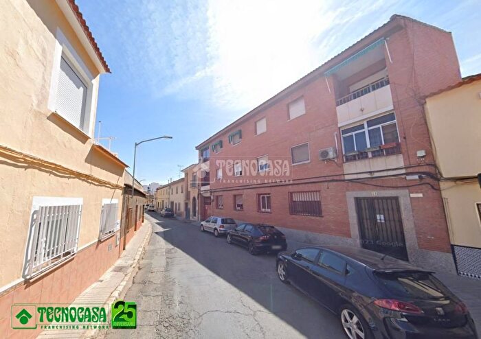 Casas en venta y pisos alquiler - 2