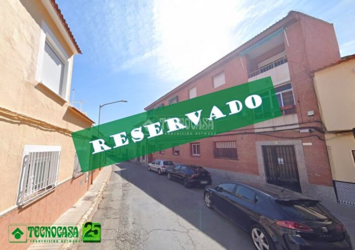 Casas en venta y pisos alquiler - 1