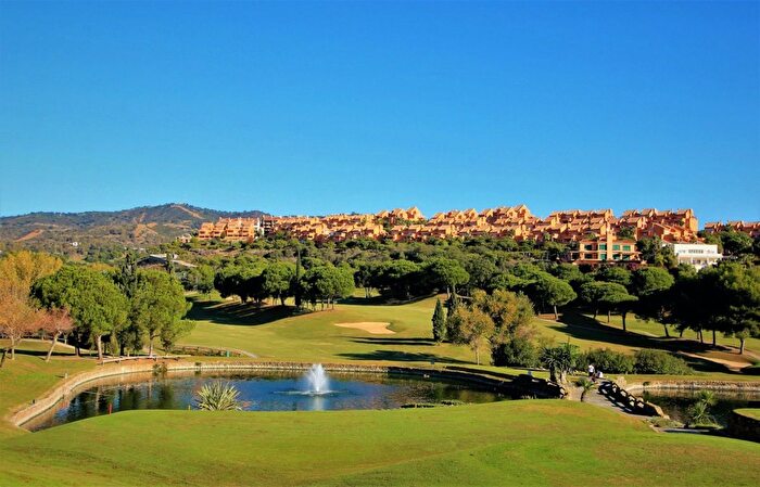 Piso en alquiler en Elviria Cabopino, Santa María de 3 habitaciones