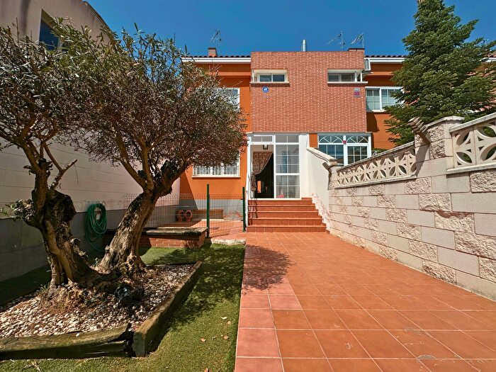 Casa en venta en Torrejón del Rey, Guadalajara de 3 habitaciones