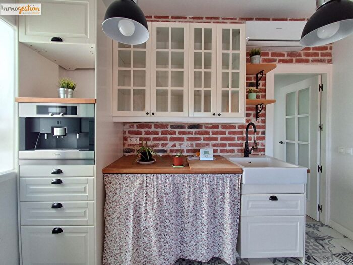 Casas en venta y pisos alquiler - 3