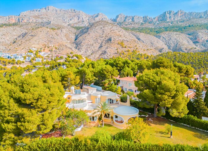 Casa en venta en Altea ciudad, Altea de 5 habitaciones