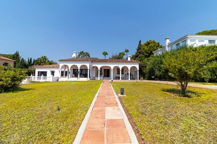 Casa en venta en Elviria Cabopino, Hacienda Las Chapas de 4 habitaciones