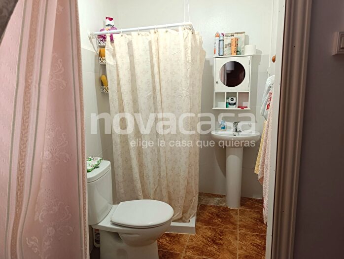 Casas en venta y pisos alquiler - 3