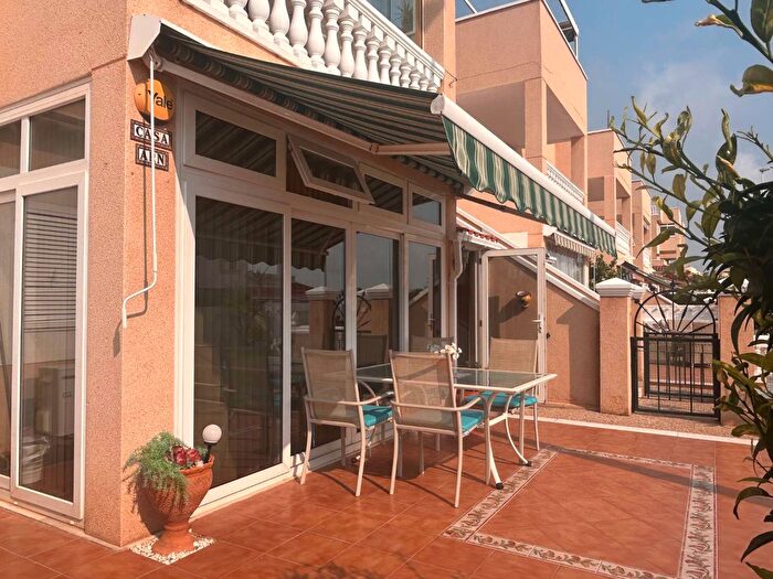 Casas en venta y pisos alquiler - 1