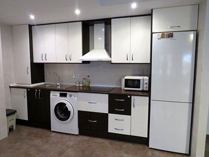 Casas en venta y pisos alquiler - 2
