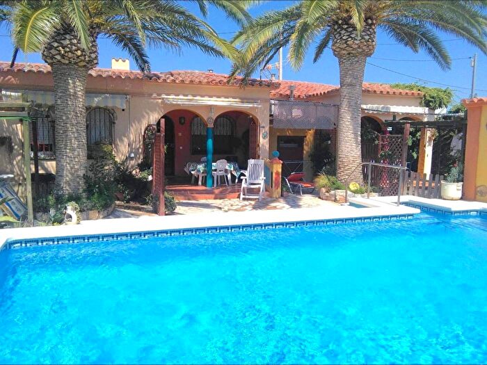 Casa en venta en Cataluña, Tarragona de 6 habitaciones