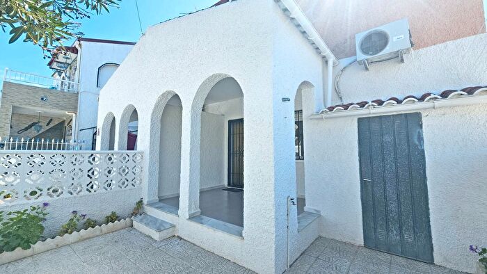 Casas en venta y pisos alquiler - 2