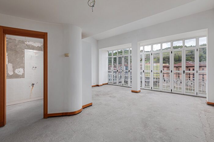 Piso en venta en Tolosa, Gipuzkoa de 3 habitaciones