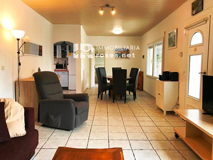 Casas en venta y pisos alquiler - 2