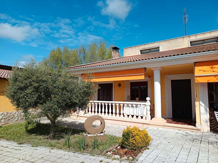 Casas en venta y pisos alquiler - 1