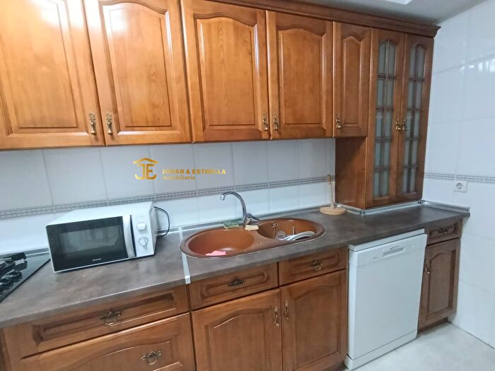 Casas en venta y pisos alquiler - 3