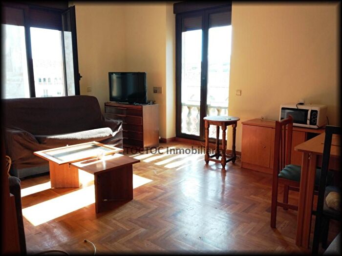 Casas en venta y pisos alquiler - 1