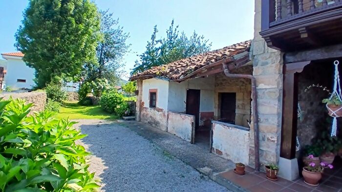 Casas en venta y pisos alquiler - 3