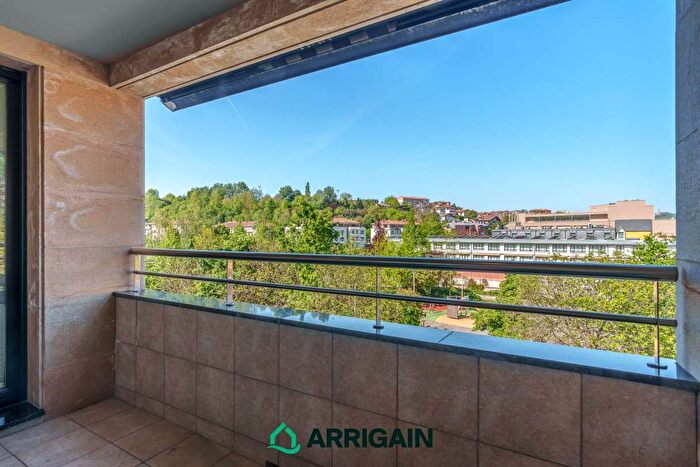 Casas en venta y pisos alquiler - 3
