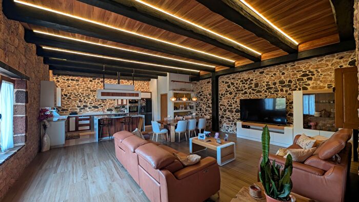 Casas en venta y pisos alquiler - 2