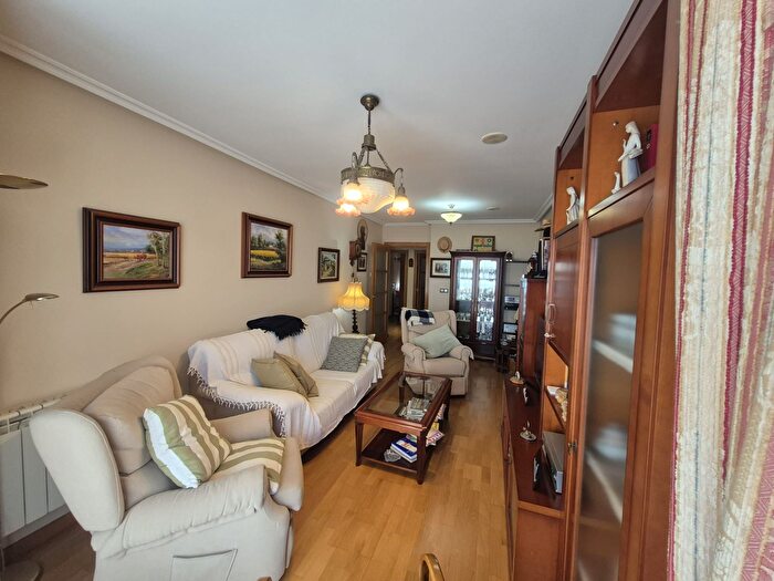 Casas en venta y pisos alquiler - 2