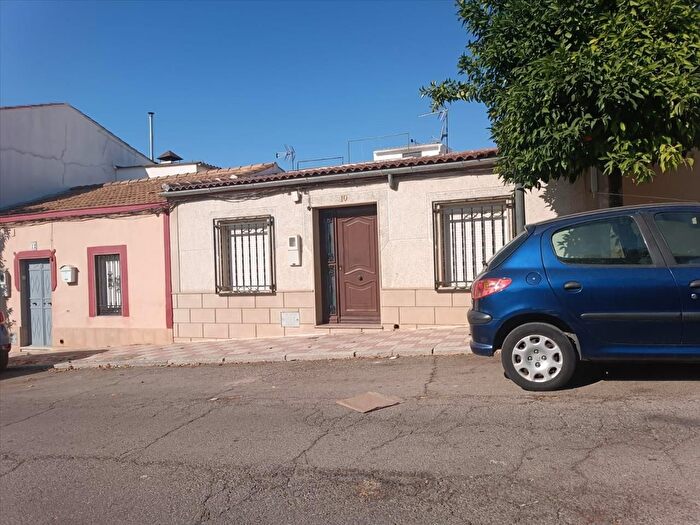 Casas en venta y pisos alquiler - 2