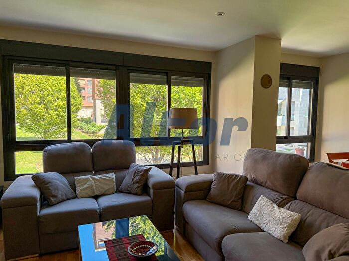 Casas en venta y pisos alquiler - 3