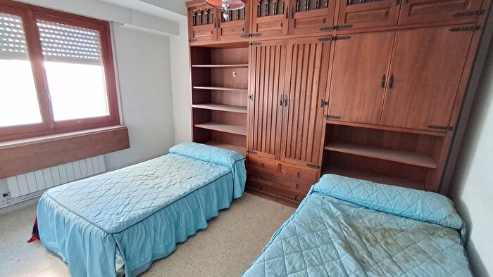 Casas en venta y pisos alquiler - 3