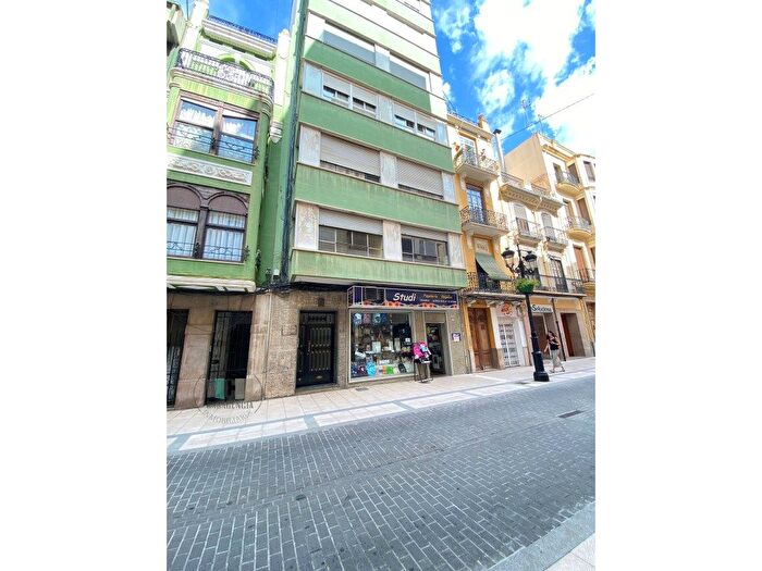 Casas en venta y pisos alquiler - 1