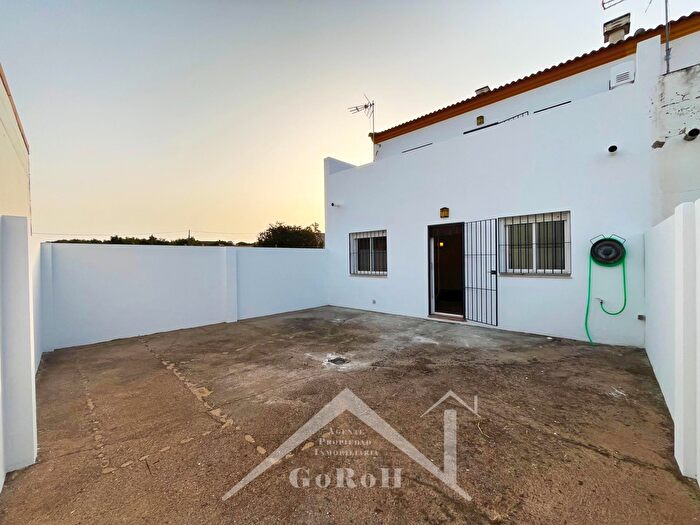 Casas en venta y pisos alquiler - 1