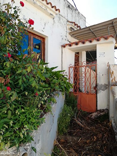 Casas en venta y pisos alquiler - 1