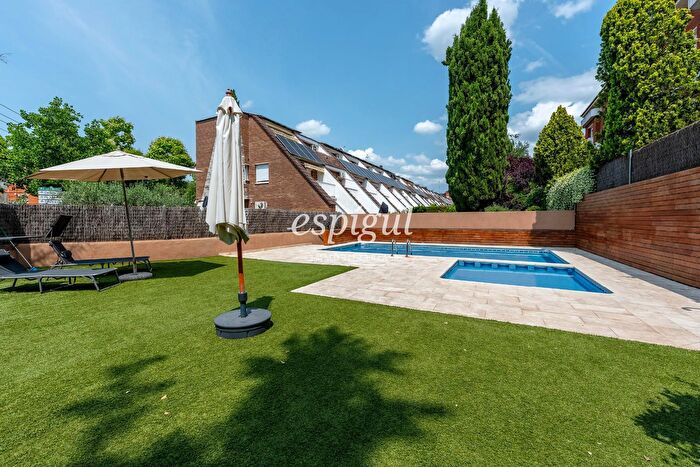 Casa en venta en Arxiu, Sant Cugat del Vallès de 4 habitaciones