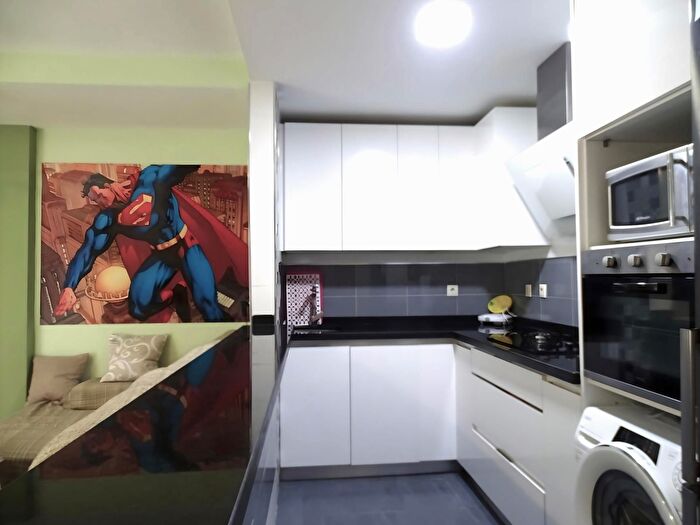 Casas en venta y pisos alquiler - 3