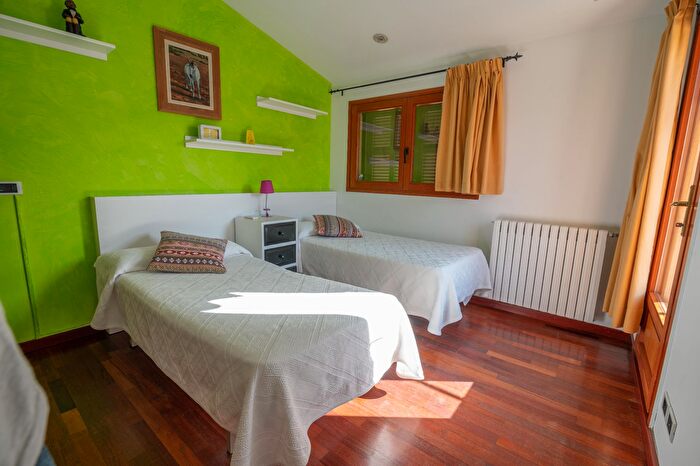 Casas en venta y pisos alquiler - 2