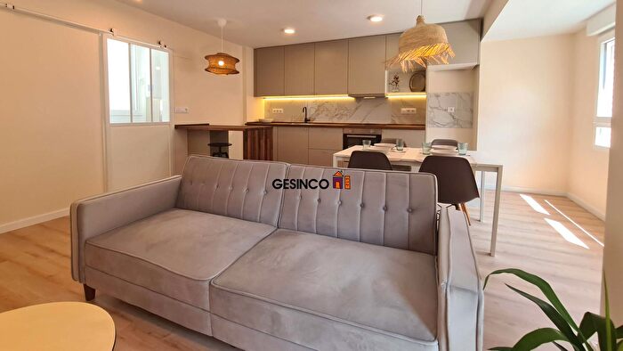 Casas en venta y pisos alquiler - 2