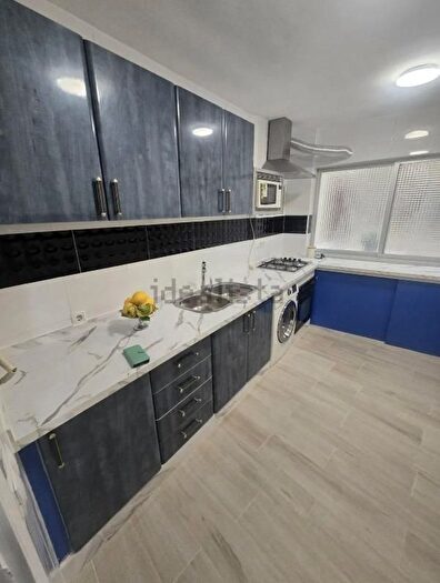 Casas en venta y pisos alquiler - 2