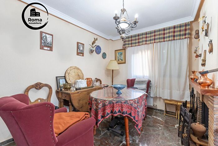 Casas en venta y pisos alquiler - 2