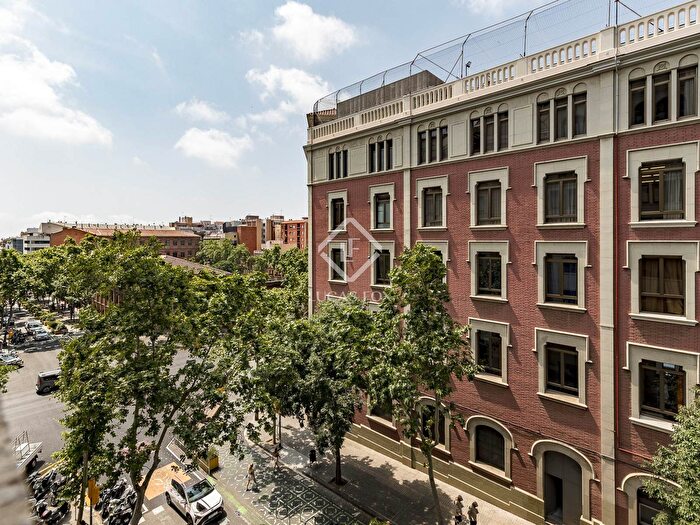 Piso en venta en Gràcia, El Camp den Grassot i Gràcia Nova de 8 habitaciones