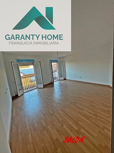 Casas en venta y pisos alquiler - 1