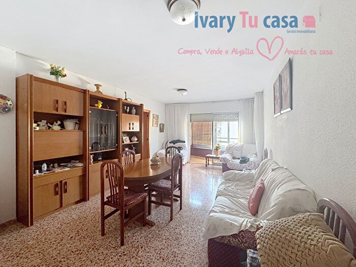 Casas en venta y pisos alquiler - 1