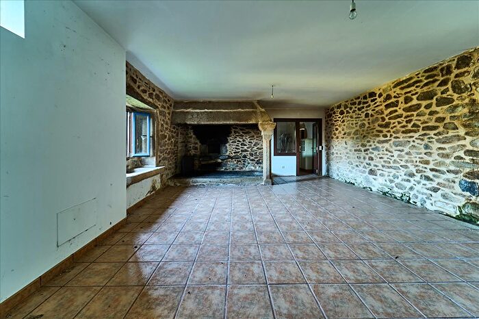 Casa en venta en Mazaricos, A Coruña de 4 habitaciones