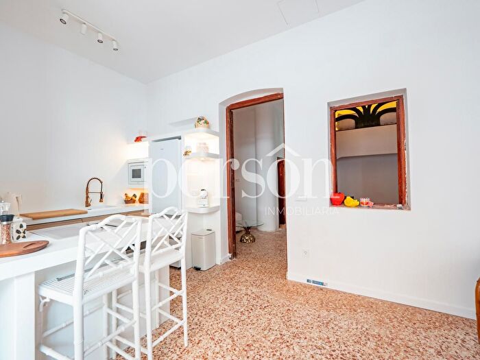 Casas en venta y pisos alquiler - 3