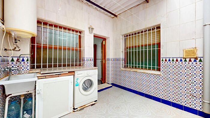 Casas en venta y pisos alquiler - 2