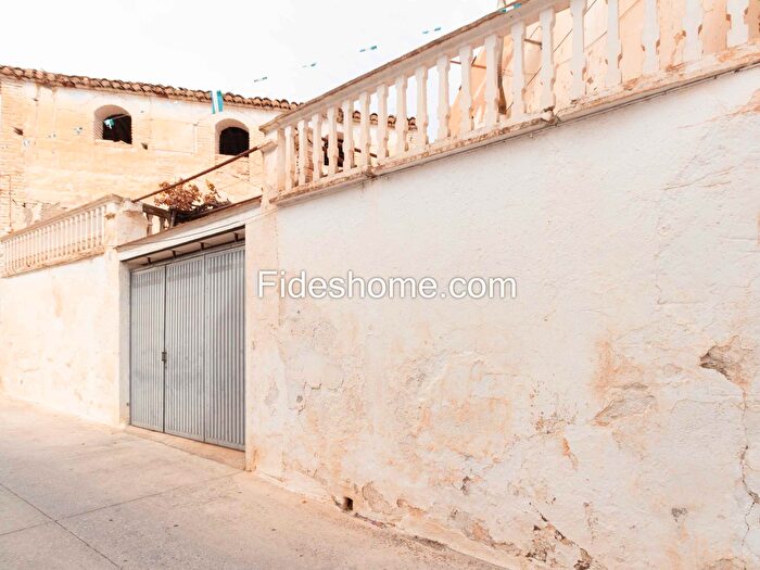 Casas en venta y pisos alquiler - 3