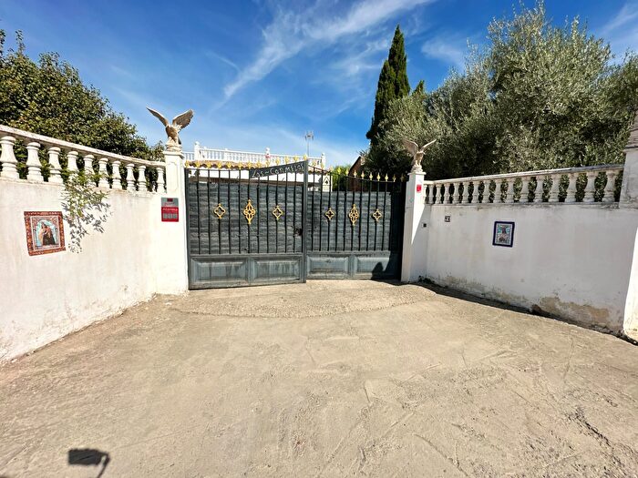 Casa en venta en Periurbano Oeste Sierra, El Higuerón de 3 habitaciones