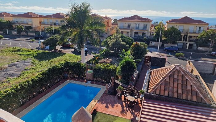 Casa en venta en Costa Adeje, Playa Fañabé Alto de 4 habitaciones