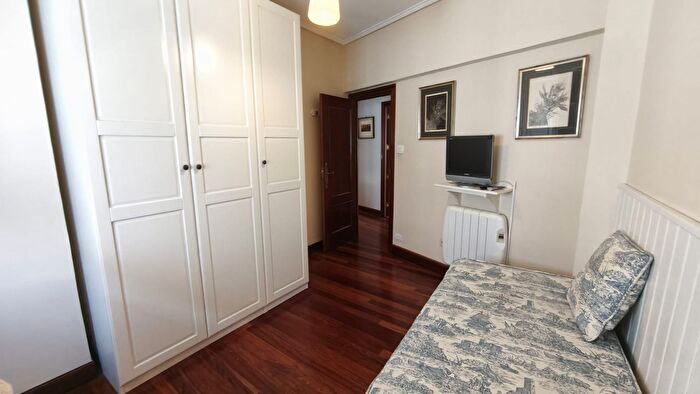 Casas en venta y pisos alquiler - 2