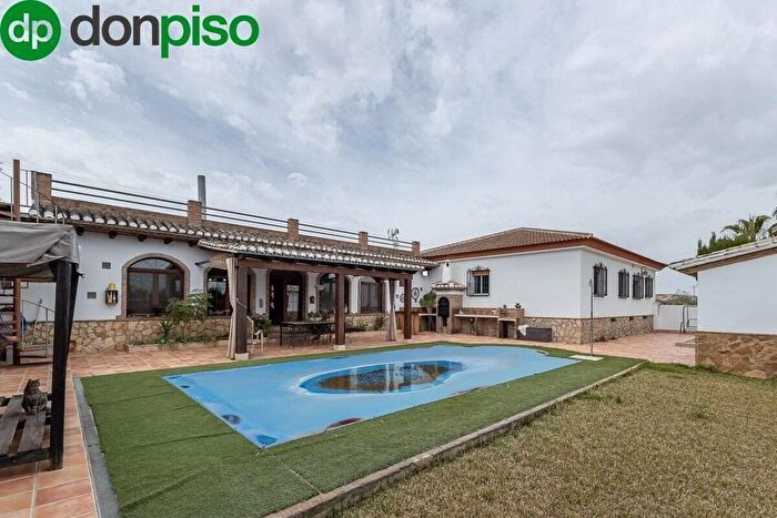 Casas en venta y pisos alquiler - 1