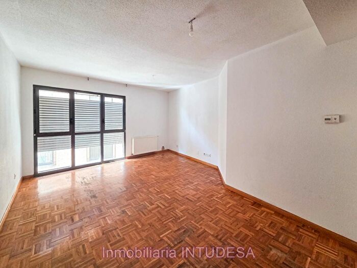 Piso en venta en Casco Histórico, Tudela de 3 habitaciones