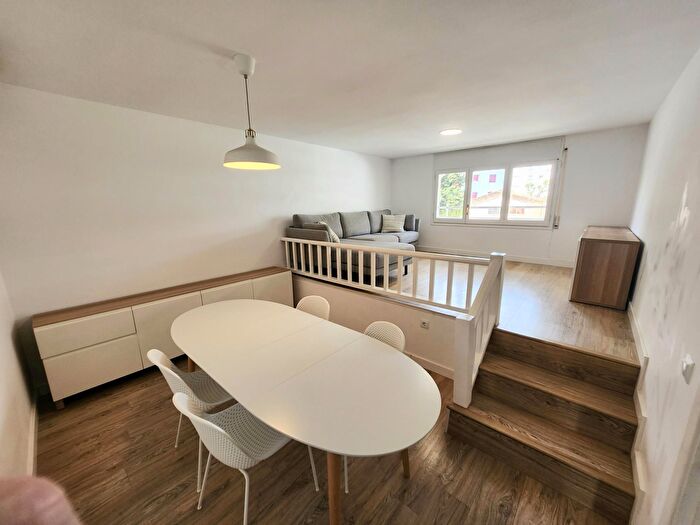 Casas en venta y pisos alquiler - 3